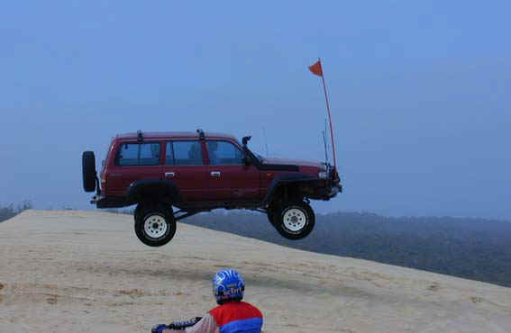 flyingpaul.jpg (14508 Byte)